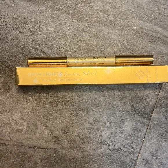 BROW BAR BY REEMA Browlights, Camera, Action Duo Brow Highlighter
Light - Picture 1 of 3